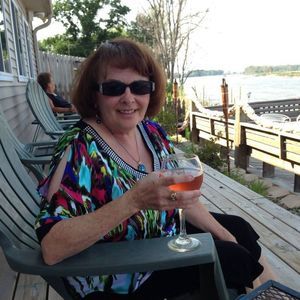 Meet your Posher, Connie